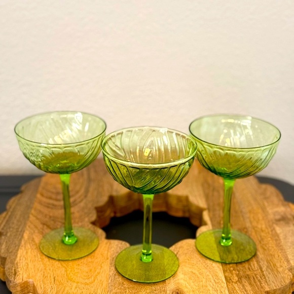 New Vintage Inspired Set of Three Green Glass Goblets - Picture 3 of 8